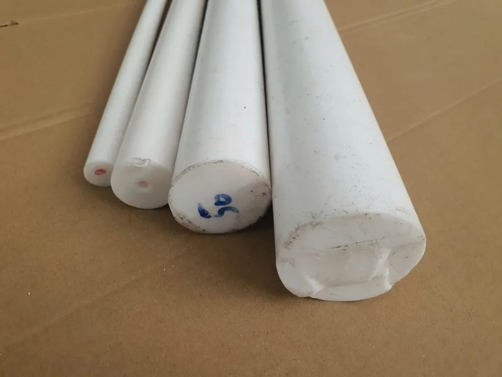 Đầu bốn cây teflon phi khác nhau