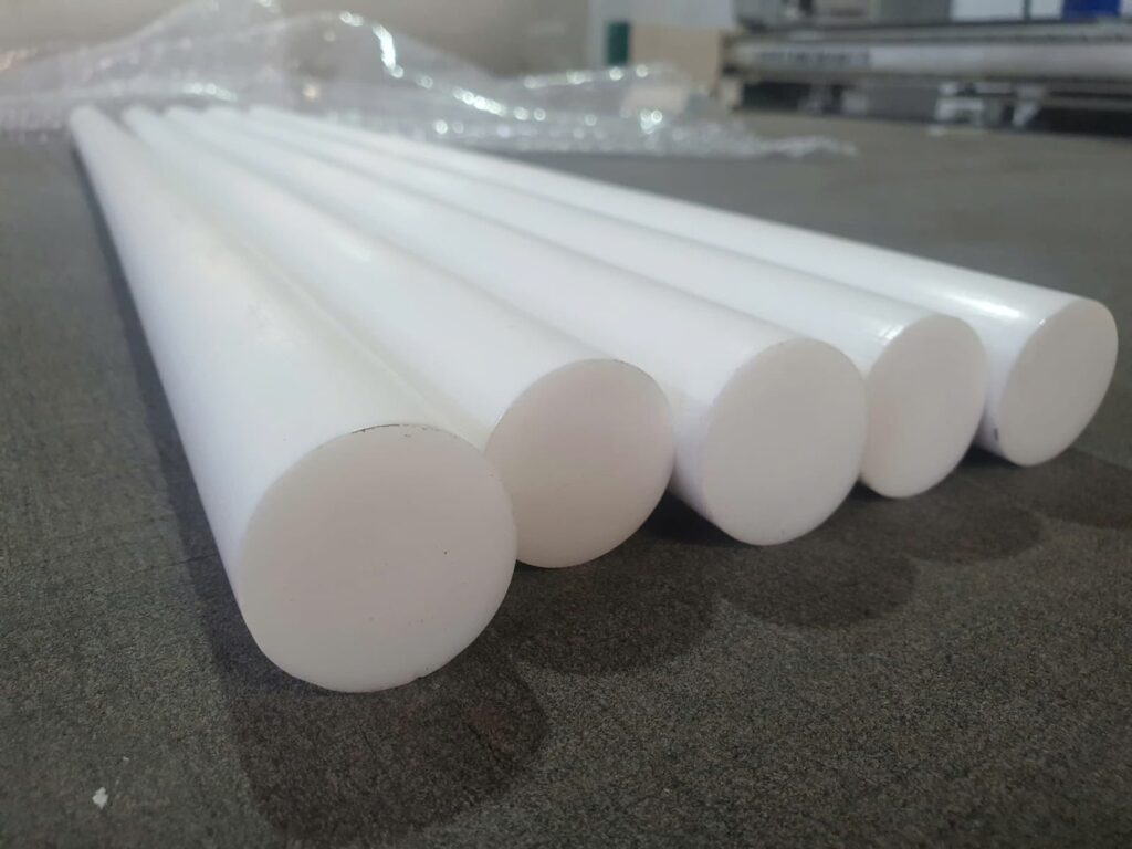 Đầu cây PTFE trắng cắt phẳng xếp nằm