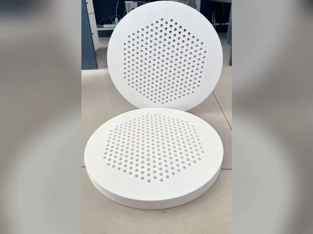 Đĩa teflon khoan nhiều lỗ theo bản vẽ