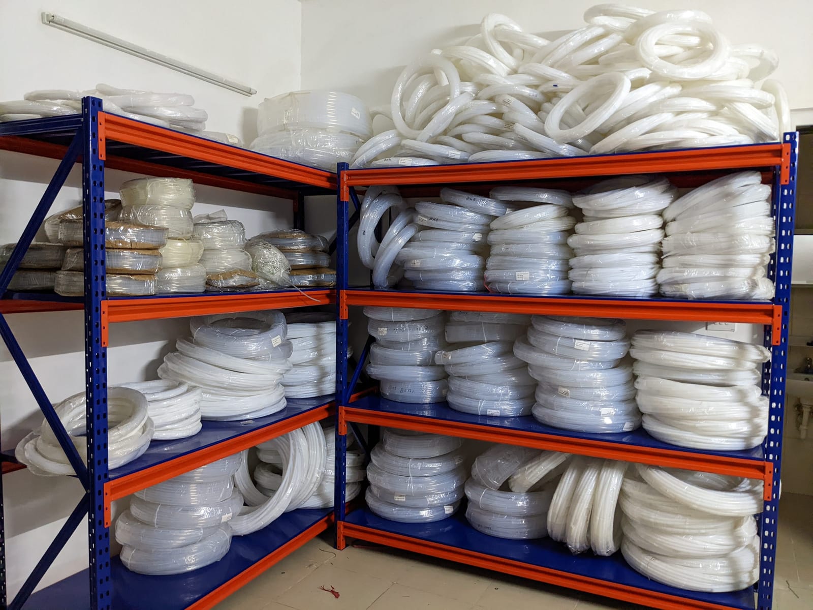 Bảng giá nhựa teflon PTFE theo kích thước: ống theo phi, tấm theo độ dày, cây theo phi