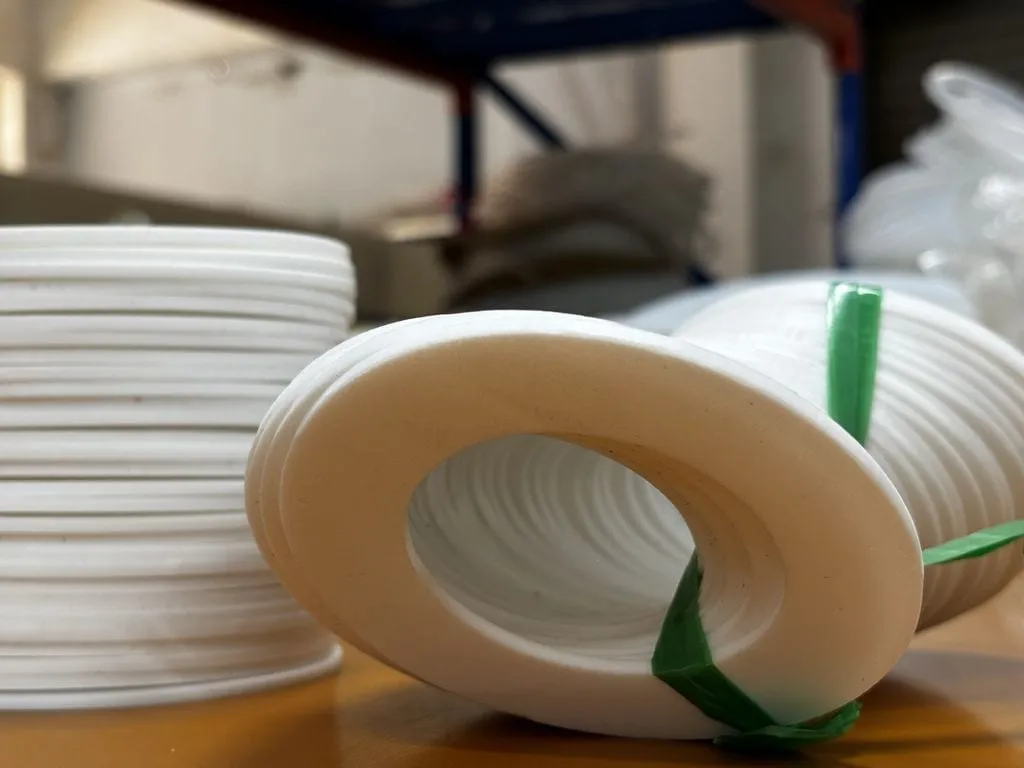 Thước kẻ đo lỗ trong gioăng teflon
