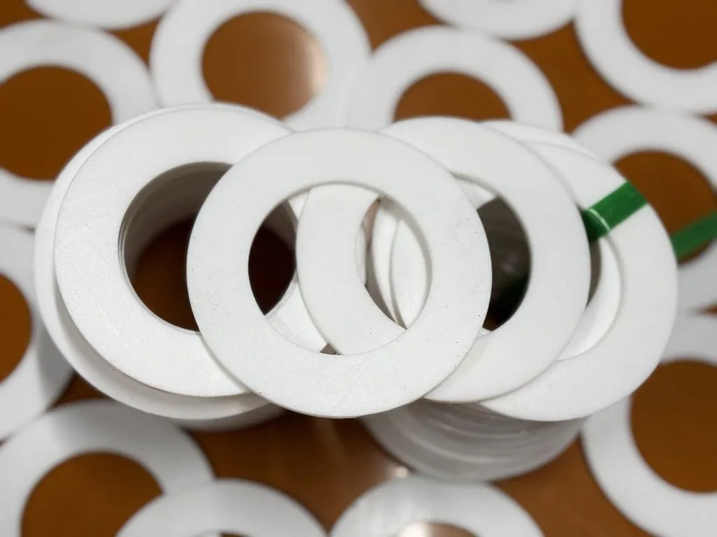 Xấp gioăng PTFE trắng cắt sẵn buộc dây